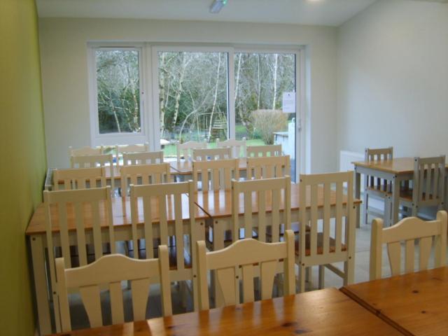 The Benwiskin Centre Ballaghnatrillick Extérieur photo